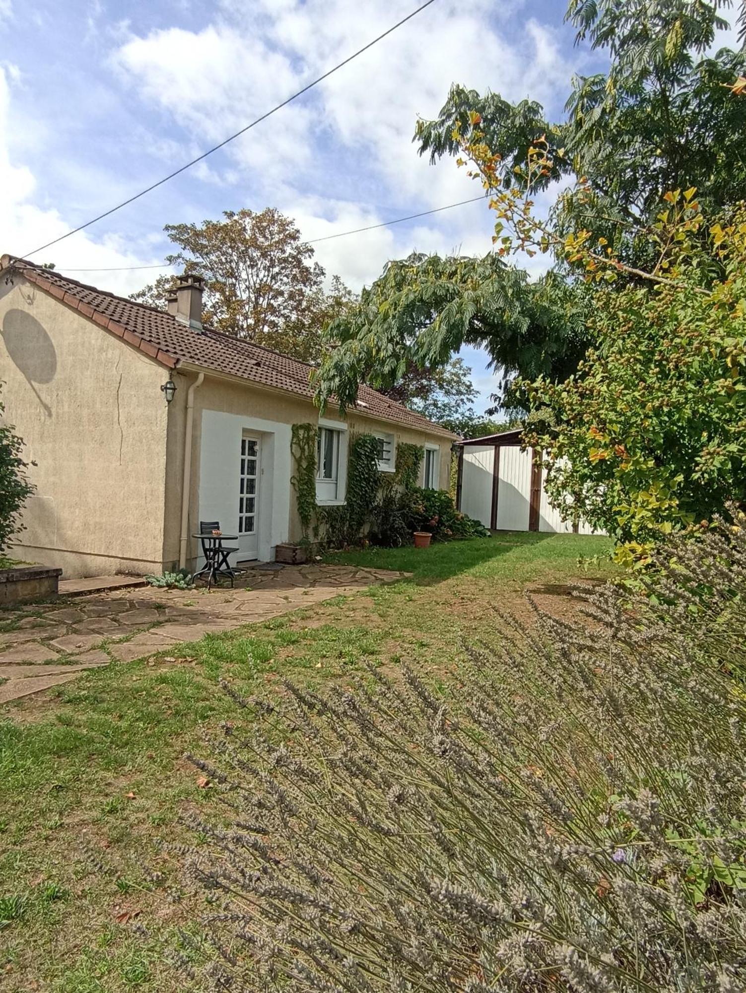 Maison De Village En Bord De Riviere Narcy Exterior photo